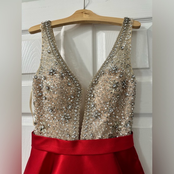 CUSTOM PROM DRESS - Picture 5 of 7